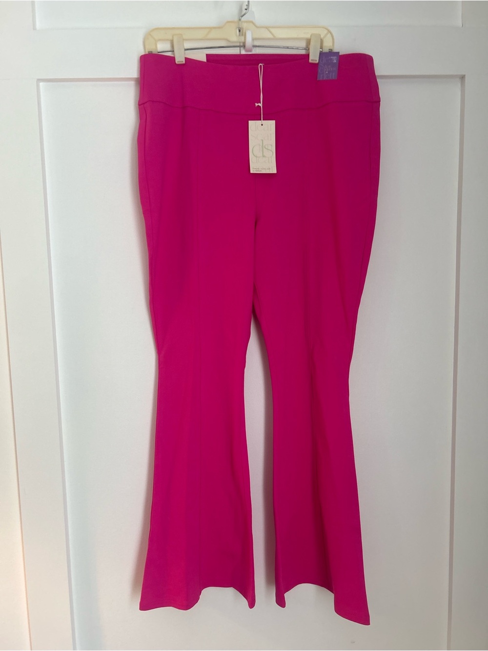 NWT Dear Scarlett It’s Magic Flare Bright Pink Stretch 2X Pants